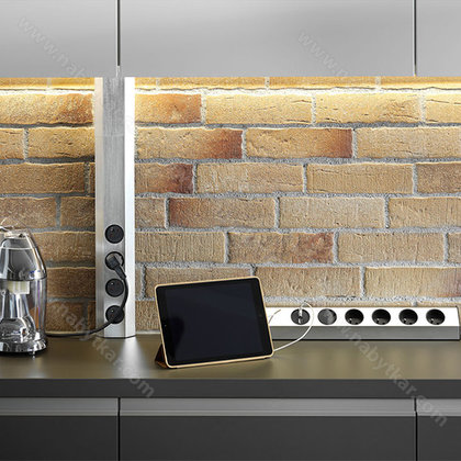  Zás. lišta pre nást. a rohovú montáž CASIA 4x230V 35° brús.hliník-čierna