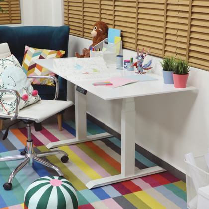 Kancelárska podnož FUTURO elektr. nastavitelná (625mm-1275mm), rovná / Rejs