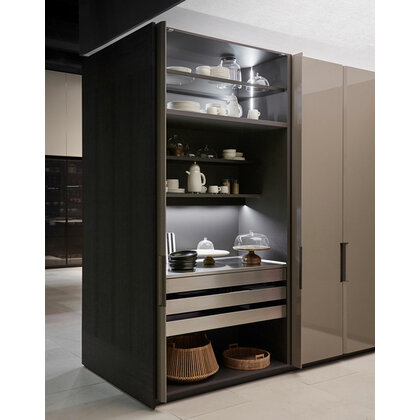 Výsuvný mechanizmus OPLA FOLDING SMALLzarovnaný s policami skrine pre 1200 mm